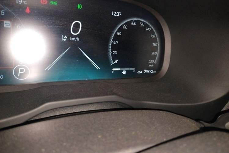 Used Toyota RAV4 2023 2.0L CVT Two-Wheel Drive 20th Anniversary Platinum Edition Odometer Close Up