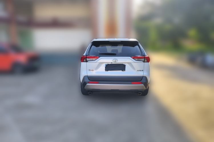 Used Toyota RAV4 2023 2.0L CVT Two-Wheel Drive Fashion Edition Rear