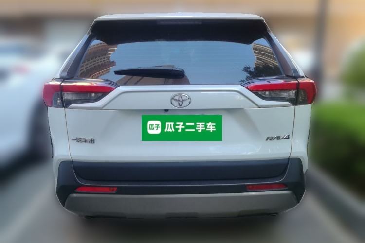 Used Toyota RAV4 2023 2.0L CVT Two-Wheel Drive Fashion Edition Rear