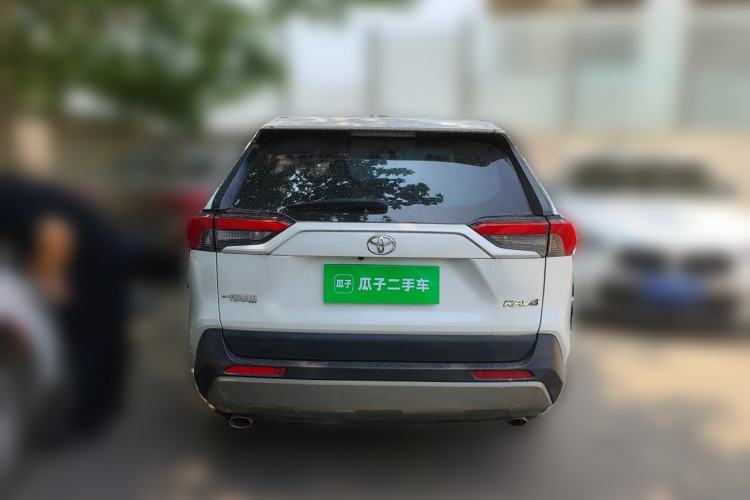 Used Toyota RAV4 2023 2.0L CVT Two-Wheel Drive Fashion Edition Rear