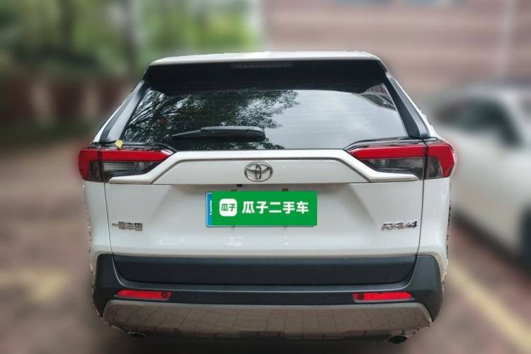 Used Toyota RAV4 2023 2.0L CVT Two-Wheel Drive Fashion Plus Edition Rear