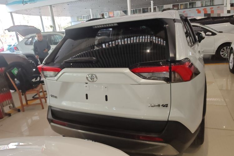 Used Toyota RAV4 2023 2.0L CVT Two-Wheel Drive Fashion Plus Edition Rear