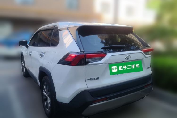Used Toyota RAV4 2023 2.0L CVT Two-Wheel Drive Fashion Edition Rear Left 45 Deg