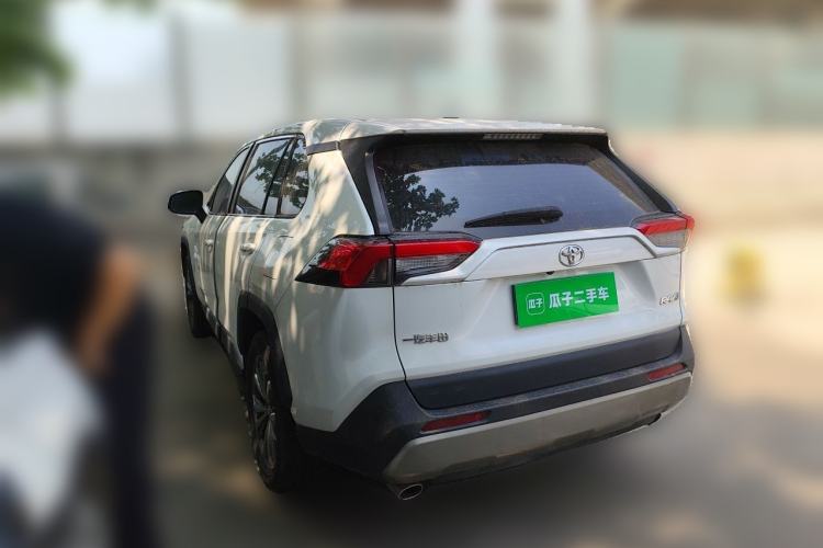 Used Toyota RAV4 2023 2.0L CVT Two-Wheel Drive Fashion Edition Rear Left 45 Deg