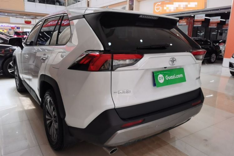 Used Toyota RAV4 2023 2.0L CVT Two-Wheel Drive Fashion Edition Rear Left 45 Deg