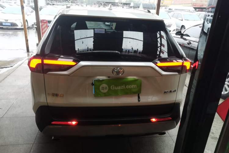 Used Toyota RAV4 2023 2.0L CVT Two-Wheel Drive Fashion Plus Edition Rear