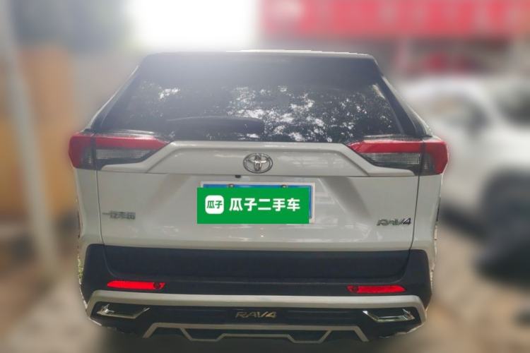 Used Toyota RAV4 2023 2.0L CVT Two-Wheel Drive Fashion Edition Rear