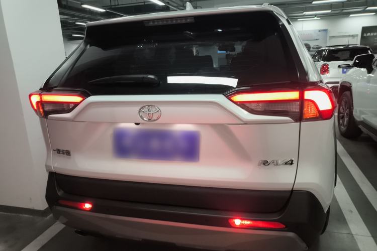 Used Toyota RAV4 2023 2.0L CVT Two-Wheel Drive Fashion Plus Edition Rear