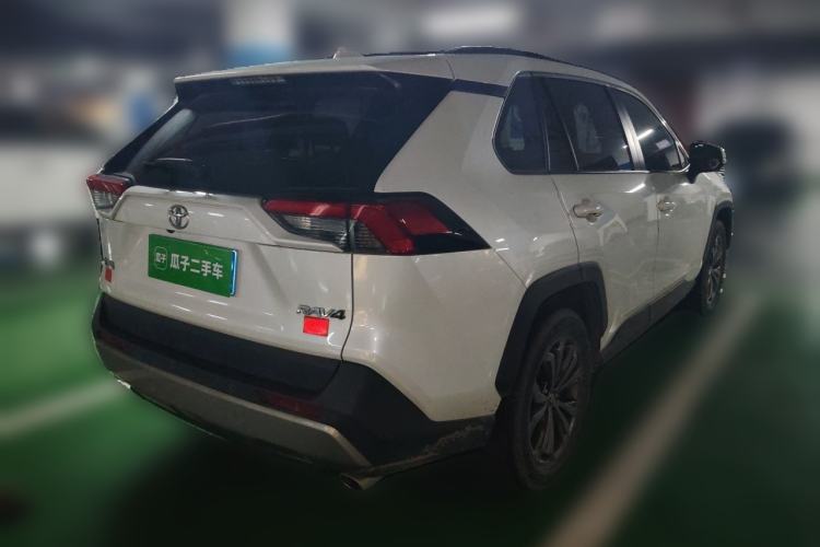 Used Toyota RAV4 2023 2.0L CVT Two-Wheel Drive Fashion Plus Edition Rear Right 45 Deg