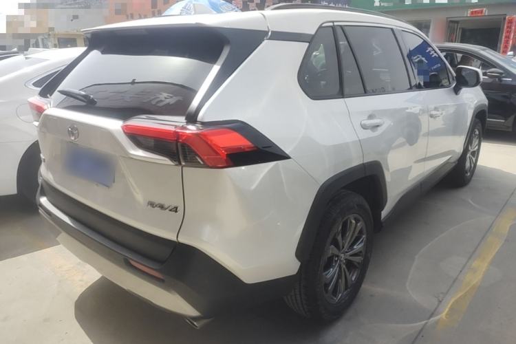 Used Toyota RAV4 2023 2.0L CVT Two-Wheel Drive Fashion Plus Edition Rear Right 45 Deg
