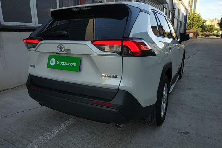 Used Toyota RAV4 2023 2.0L CVT Two-Wheel Drive Urban Edition Rear Right 45 Deg
