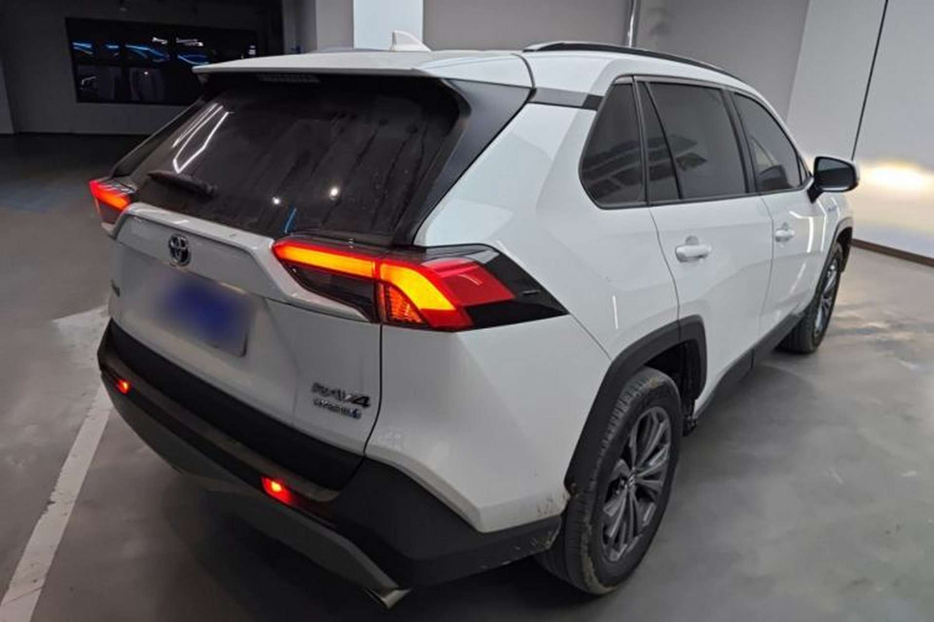 Used Toyota RAV4 2023 Dual-Engine 2.5L E-CVT Two-Wheel Drive Elite Plus Edition Rear Right 45 Deg