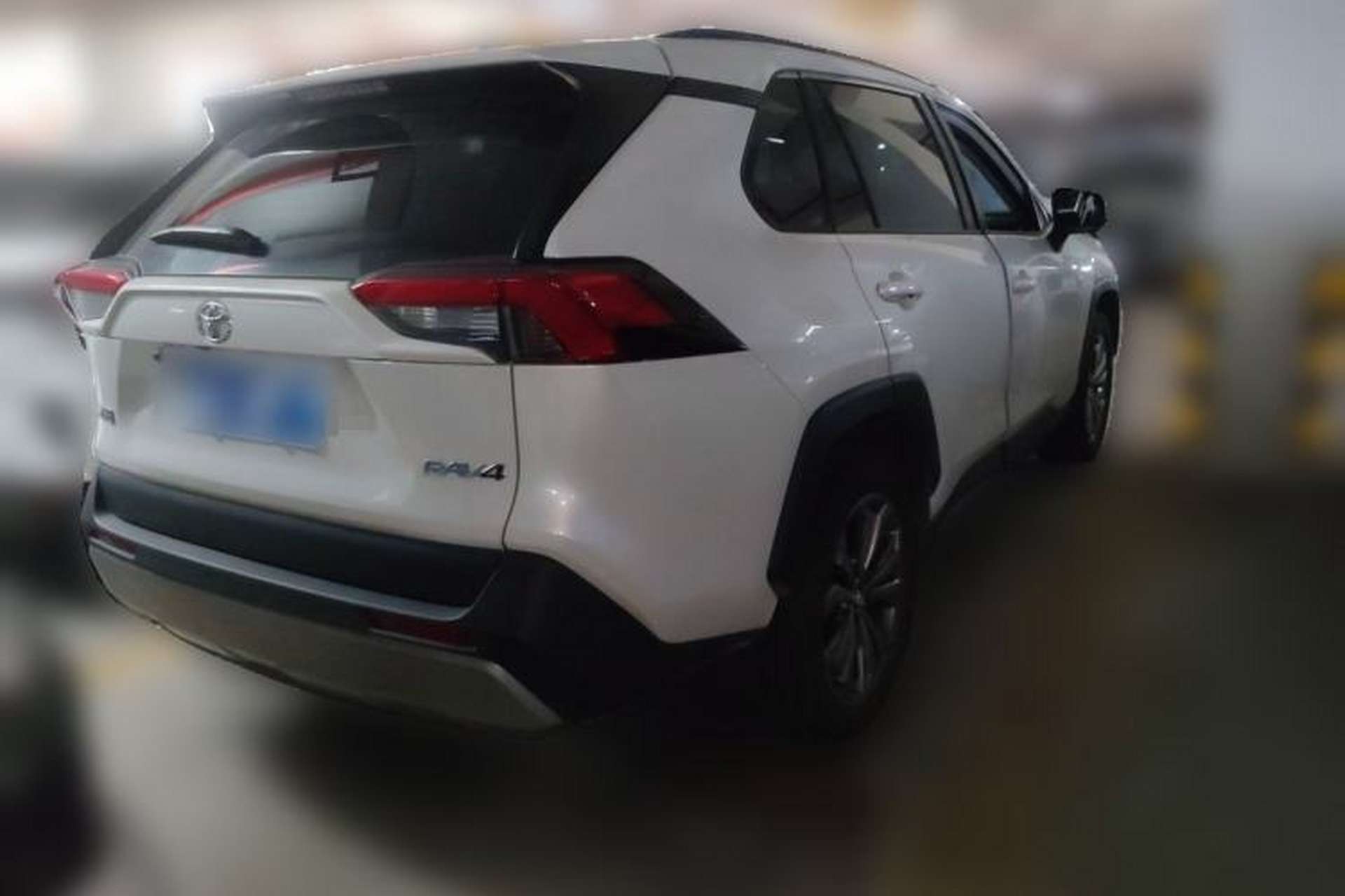Used Toyota RAV4 2023 2.0L CVT Two-Wheel Drive Fashion Plus Edition Rear Right 45 Deg