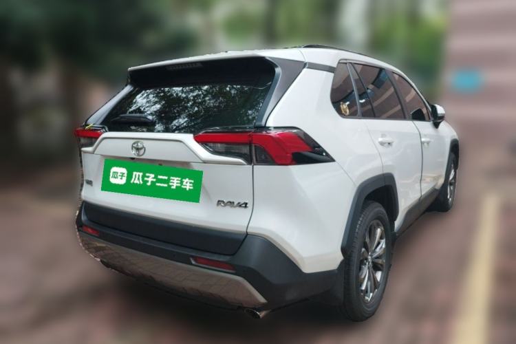 Used Toyota RAV4 2023 2.0L CVT Two-Wheel Drive Fashion Plus Edition Rear Right 45 Deg