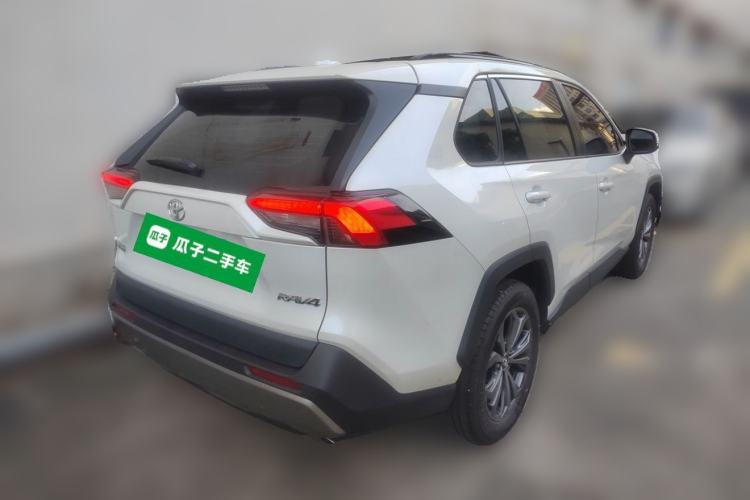 Used Toyota RAV4 2023 2.0L CVT Two-Wheel Drive Fashion Plus Edition Rear Right 45 Deg