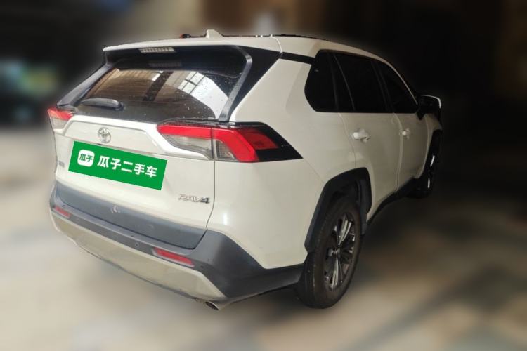 Used Toyota RAV4 2023 2.0L CVT Two-Wheel Drive Fashion Plus Edition Rear Right 45 Deg