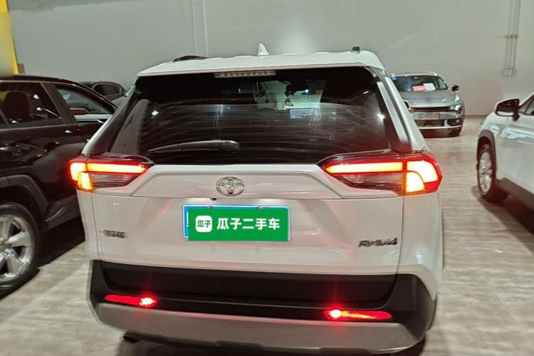 Used Toyota RAV4 2023 2.0L CVT Two-Wheel Drive Fashion Plus Edition Rear