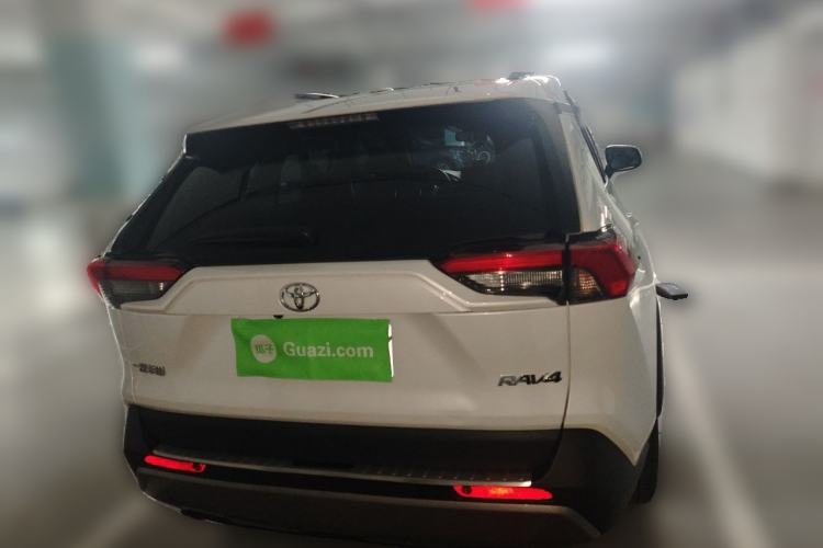 Used Toyota RAV4 2023 2.0L CVT Two-Wheel Drive Fashion Edition Rear