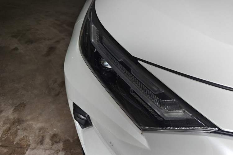 Used Toyota RAV4 2023 2.0L CVT Two-Wheel Drive Fashion Plus Edition Right Front Headlight