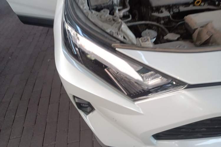 Used Toyota RAV4 2023 2.0L CVT Two-Wheel Drive Fashion Plus Edition Right Front Headlight