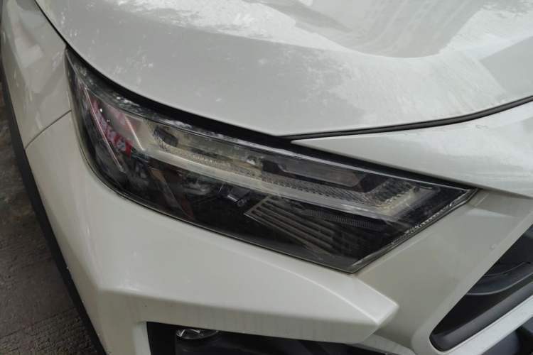 Used Toyota RAV4 2023 2.0L CVT 4x4 Explorer Plus Edition Right Front Headlight
