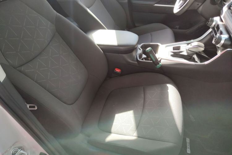Used Toyota RAV4 2023 Dual-Motor 2.5L E-CVT Two-Wheel Drive Elite Edition Right Front Seat