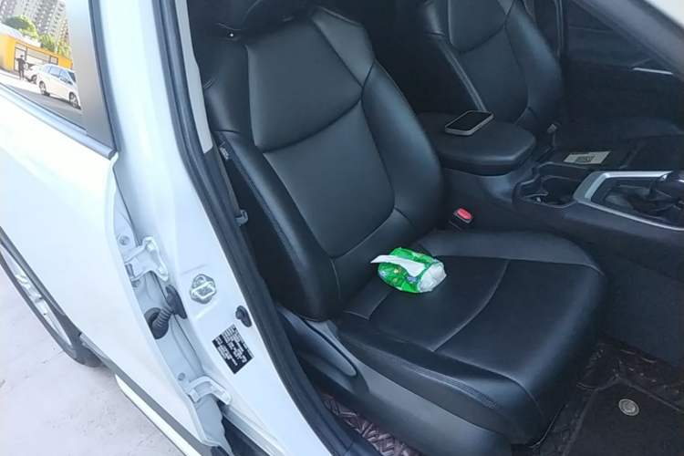 Used Toyota RAV4 2023 2.0L CVT Two-Wheel Drive Urban Edition Right Front Seat