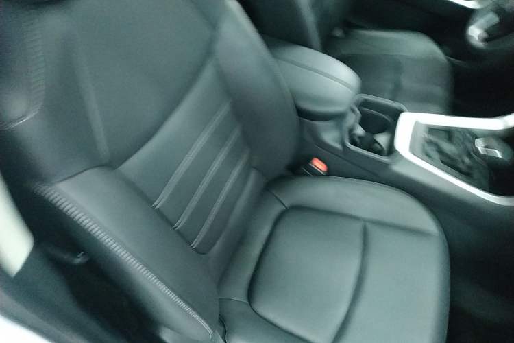 Used Toyota RAV4 2023 2.0L CVT Two-Wheel Drive Fashion Plus Edition Right Front Seat