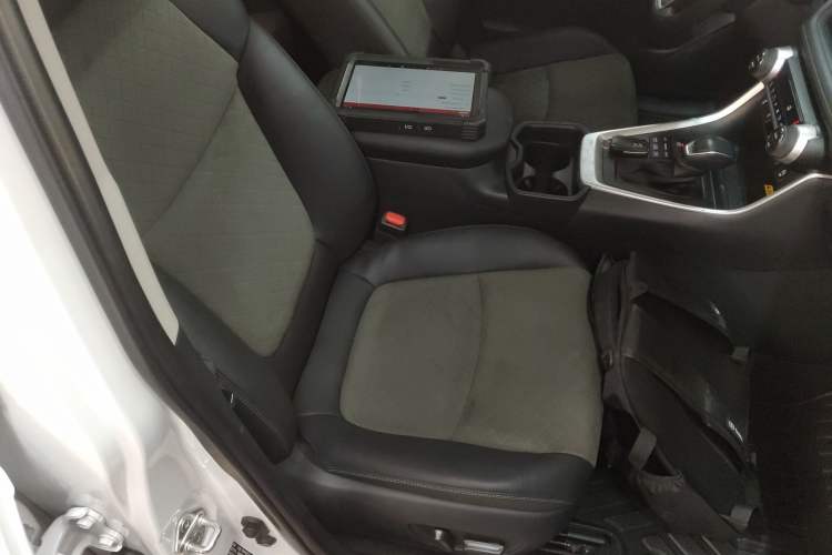 Used Toyota RAV4 2023 2.0L CVT 4x4 Explorer Plus Edition Right Front Seat