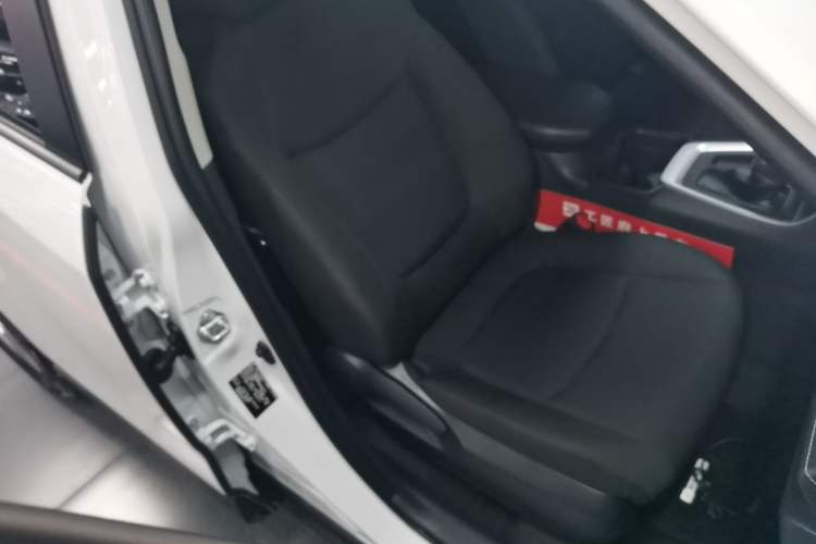 Used Toyota RAV4 2023 2.0L CVT Two-Wheel Drive Urban Edition Right Front Seat