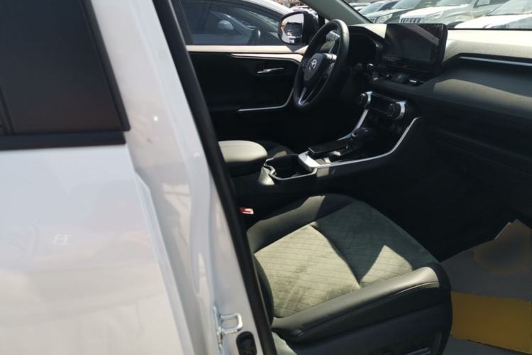 Used Toyota RAV4 2023 2.0L CVT 4x4 Explorer Plus Edition Right Front Seat