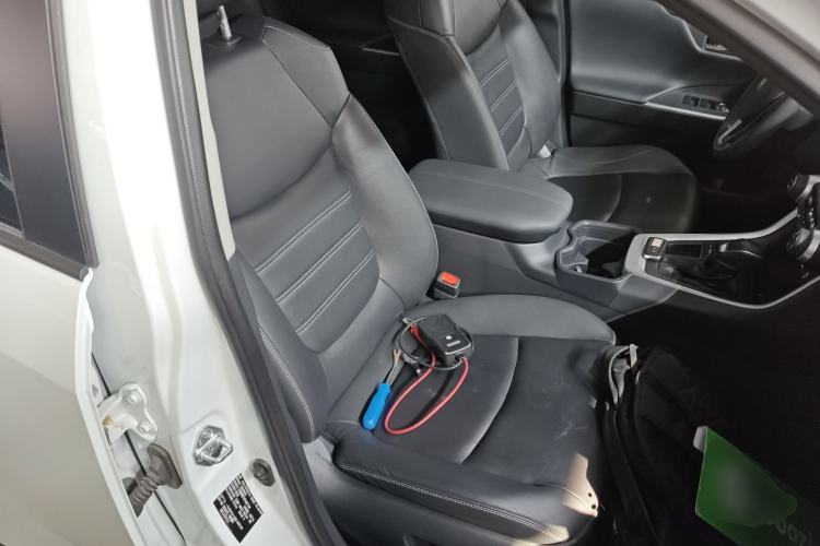 Used Toyota RAV4 2023 2.0L CVT Two-Wheel Drive 20th Anniversary Platinum Edition Right Front Seat