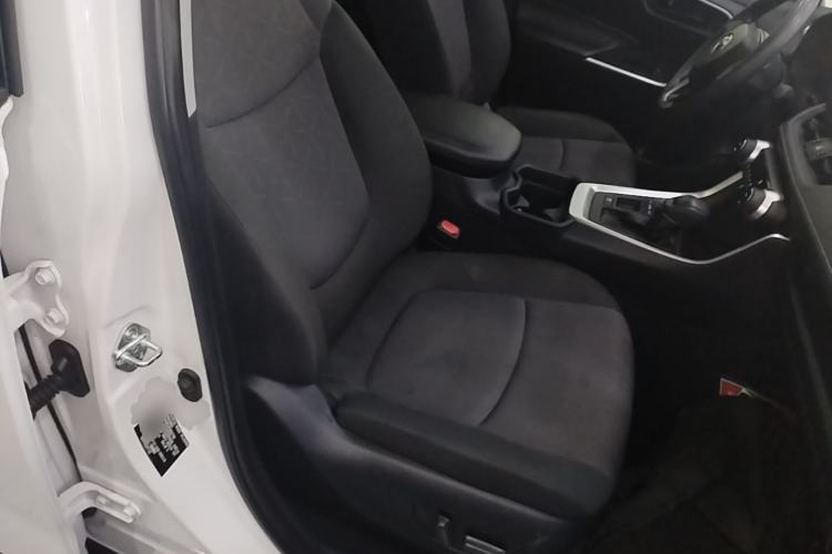 Used Toyota RAV4 2023 Dual-Motor 2.5L E-CVT Two-Wheel Drive Elite Edition Right Front Seat