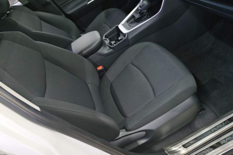 Used Toyota RAV4 2023 2.0L CVT Two-Wheel Drive Urban Edition Right Front Seat