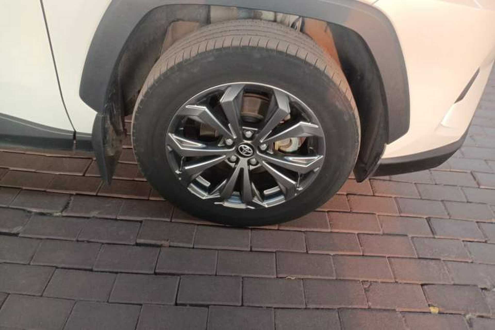 Used Toyota RAV4 2023 2.0L CVT Two-Wheel Drive Fashion Plus Edition Right Front Wheel Hub