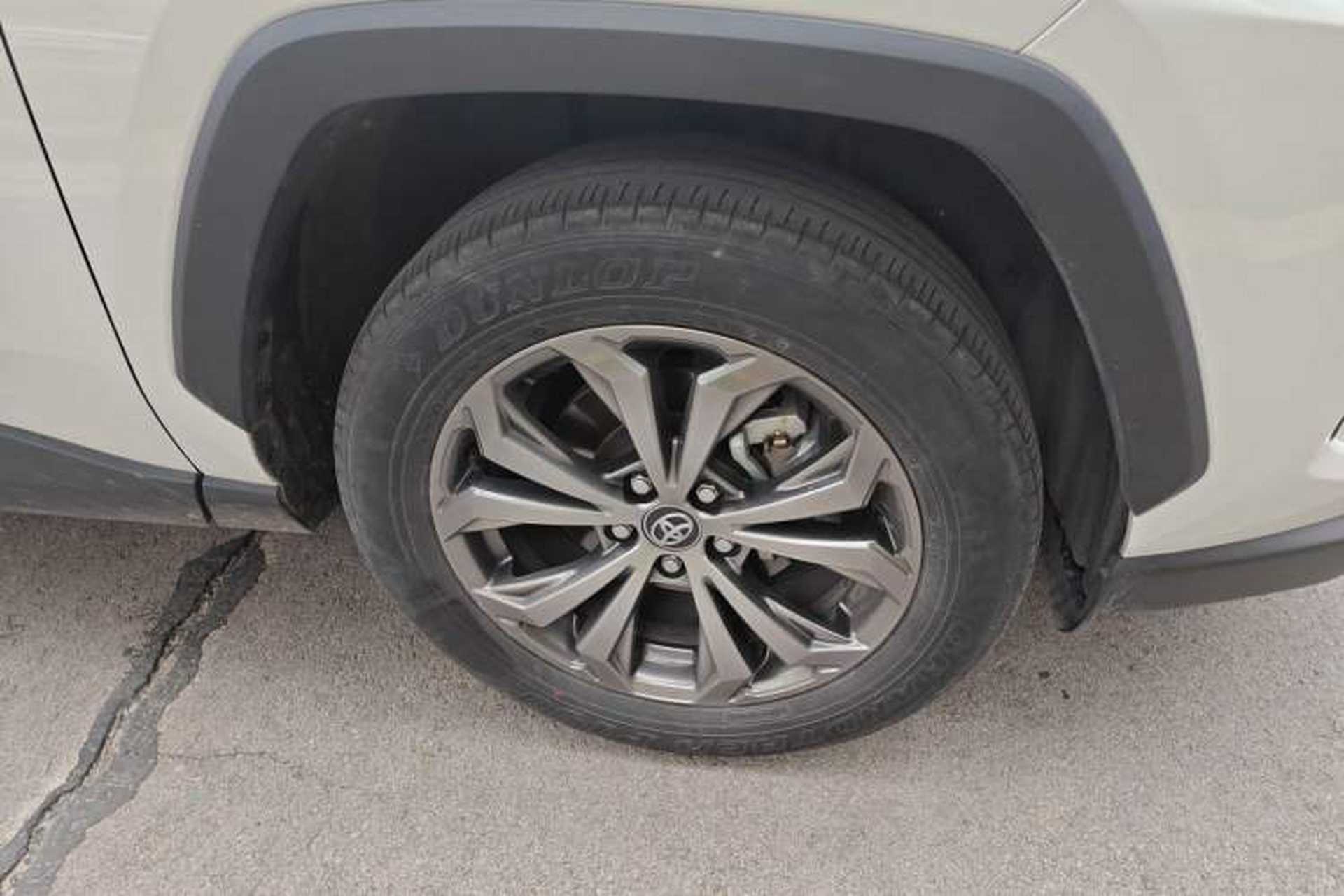 Used Toyota RAV4 2023 2.0L CVT Two-Wheel Drive Fashion Plus Edition Right Front Wheel Hub