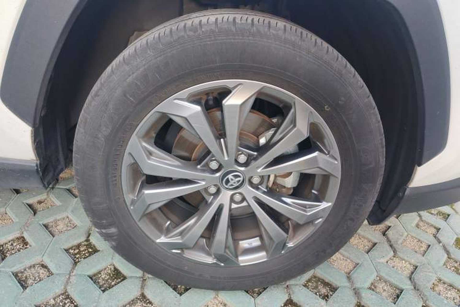 Used Toyota RAV4 2023 2.0L CVT Two-Wheel Drive Fashion Plus Edition Right Front Wheel Hub
