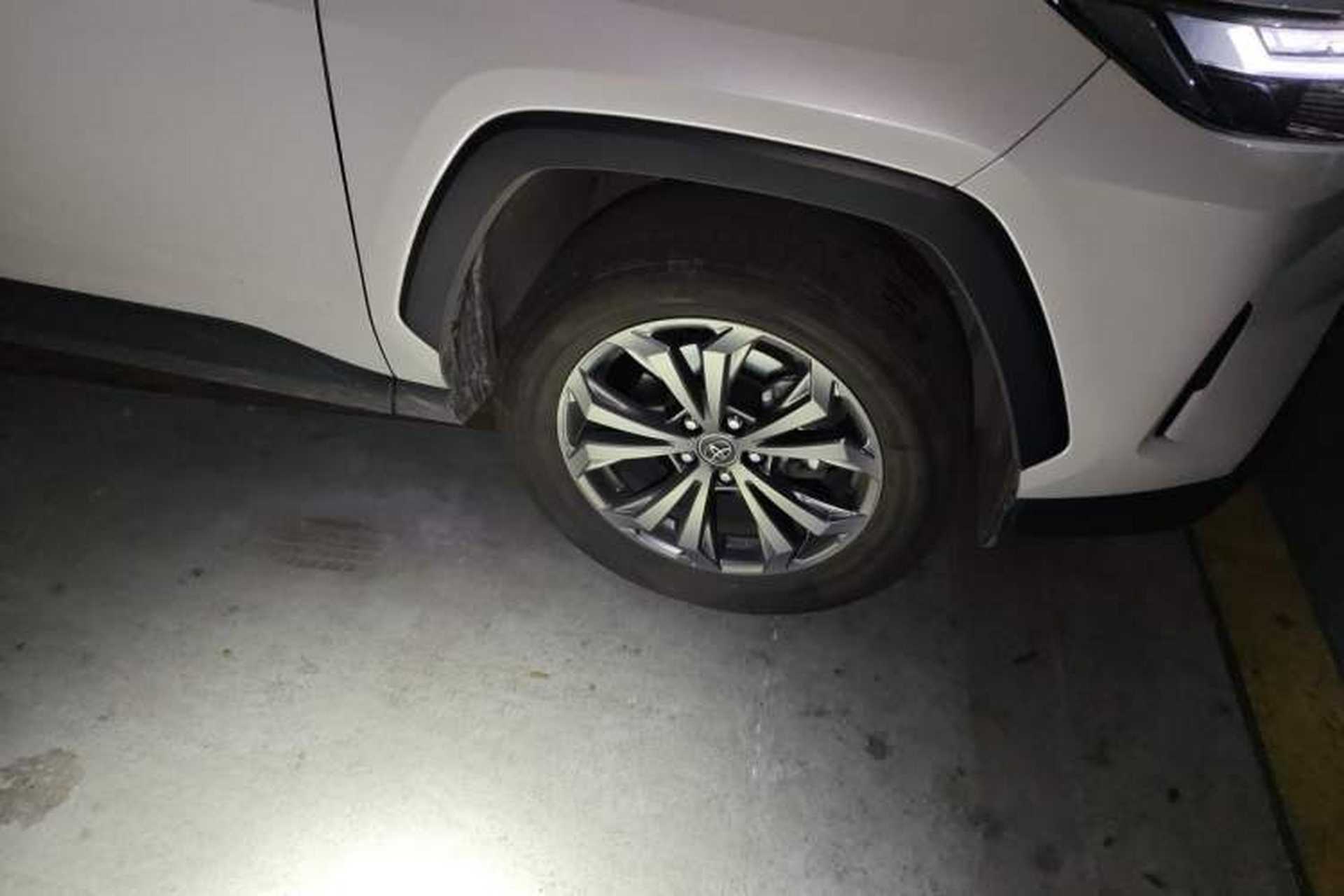 Used Toyota RAV4 2023 2.0L CVT Two-Wheel Drive Fashion Plus Edition Right Front Wheel Hub