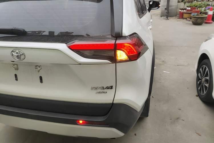 Used Toyota RAV4 2023 2.0L CVT 4x4 Explorer Plus Edition Right Rear Taillight