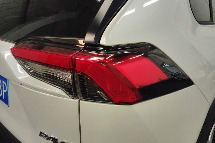 Used Toyota RAV4 2023 2.0L CVT Two-Wheel Drive Urban Edition Right Rear Taillight
