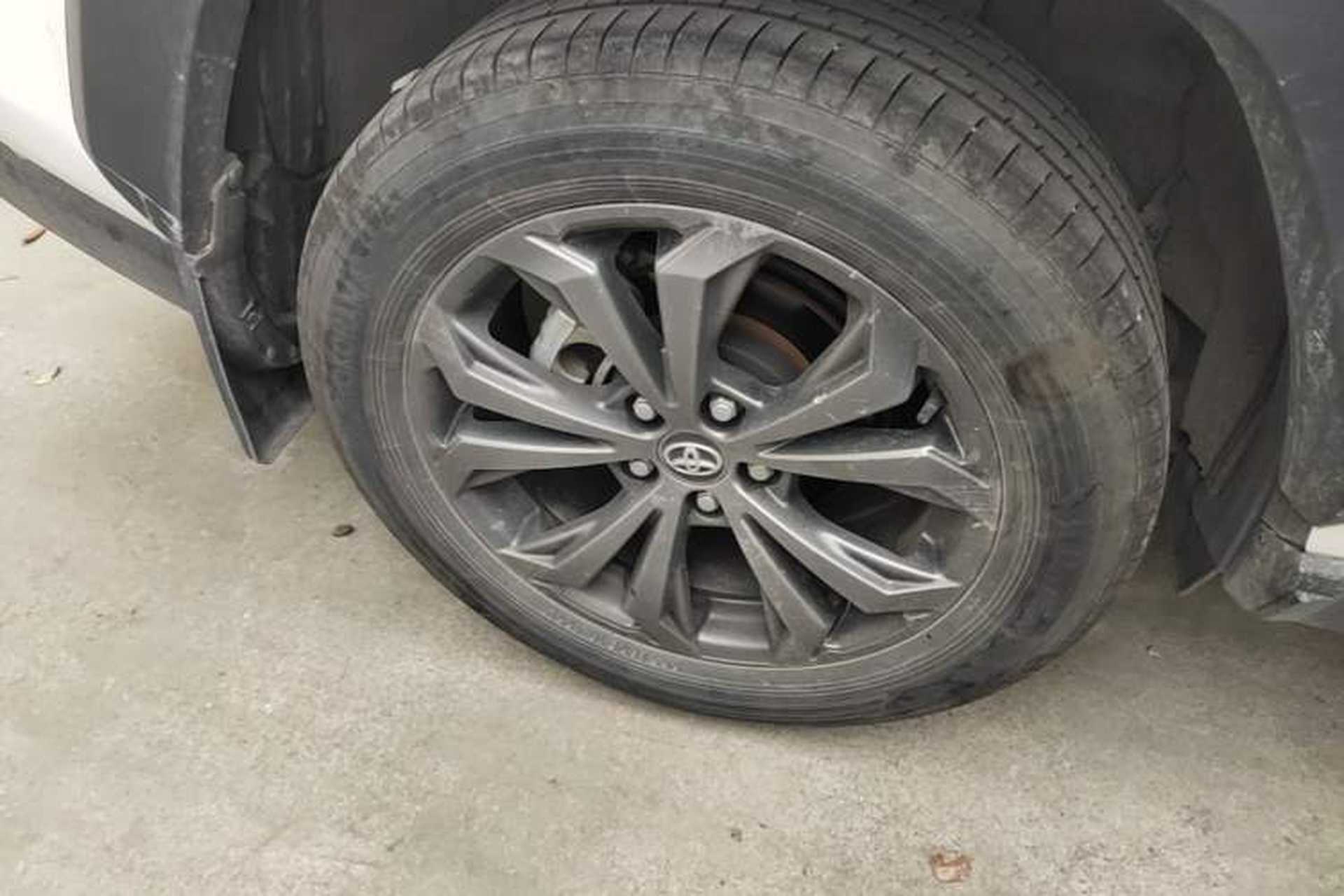 Used Toyota RAV4 2023 2.0L CVT 4x4 Explorer Plus Edition Right Rear Wheel Hub