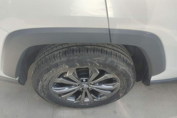 Used Toyota RAV4 2023 2.0L CVT Two-Wheel Drive Fashion Plus Edition Right Rear Wheel Hub