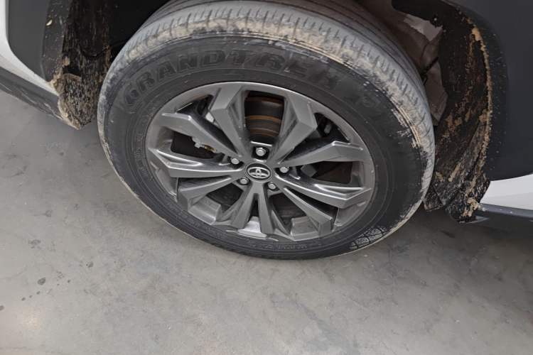 Used Toyota RAV4 2023 Dual-Engine 2.5L E-CVT Two-Wheel Drive Elite Plus Edition Right Rear Wheel Hub