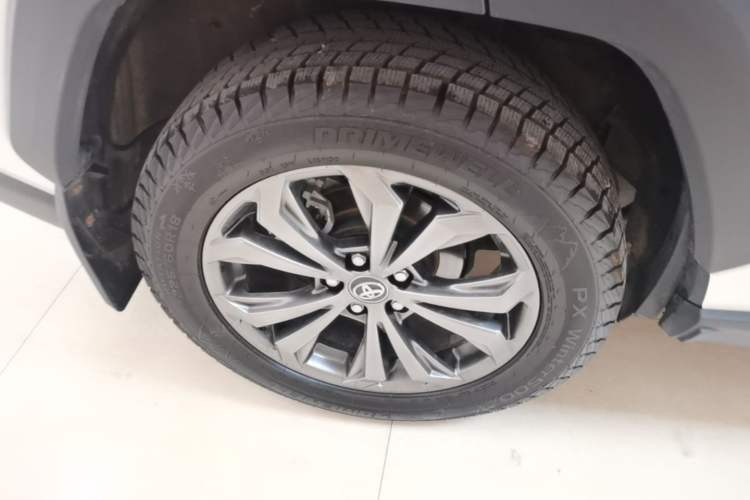 Used Toyota RAV4 2023 2.0L CVT Two-Wheel Drive Fashion Edition Right Rear Wheel Hub