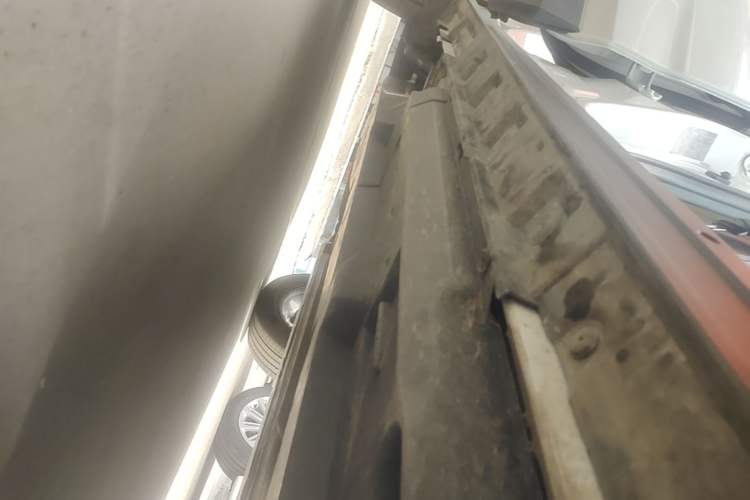 Used Toyota RAV4 2023 2.0L CVT Two-Wheel Drive Fashion Plus Edition Right Side Sill
