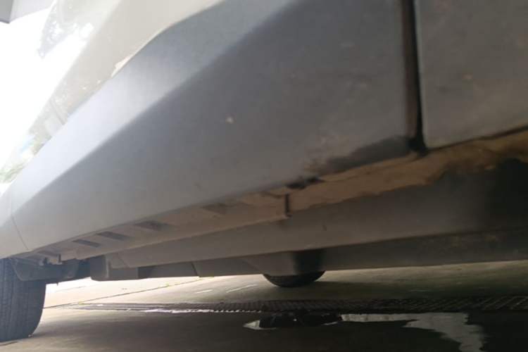 Used Toyota RAV4 2023 2.0L CVT Two-Wheel Drive Urban Edition Right Side Sill