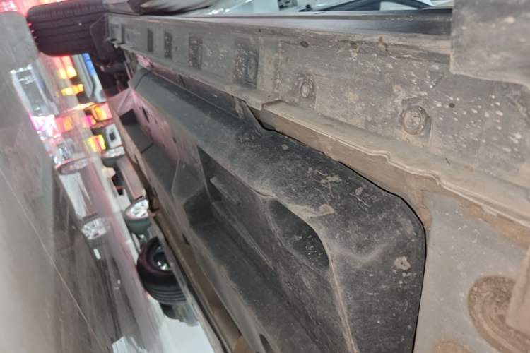 Used Toyota RAV4 2023 2.0L CVT Two-Wheel Drive Fashion Plus Edition Right Side Sill