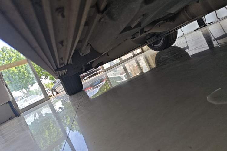 Used Toyota RAV4 2023 Dual-Engine 2.5L E-CVT Four-Wheel Drive Elite Plus Edition Right Side Sill
