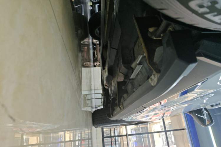 Used Toyota RAV4 2023 2.0L CVT Two-Wheel Drive Urban Edition Right Side Sill