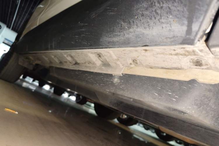 Used Toyota RAV4 2023 2.0L CVT Two-Wheel Drive Fashion Plus Edition Right Side Sill